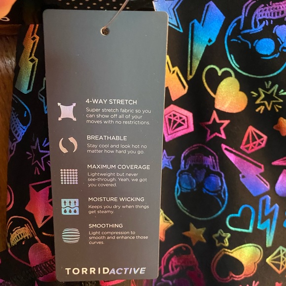 NWT torrid active rainbow skull high rise crop legging, hearts, stars, 1X - Picture 13 of 16